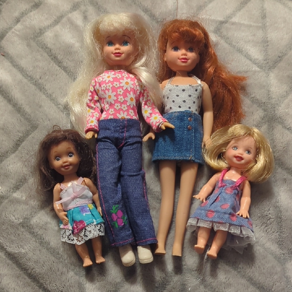 1990s Mattel Stacie dolls,  Whitney and Kelly Club dolls, Barbies little sisters